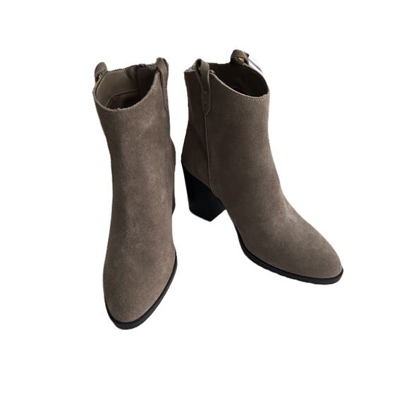 NWOB Mia Pewter Leather Suede Short Boots Zipper Stacked Heel-8M - Picture 1 of 13